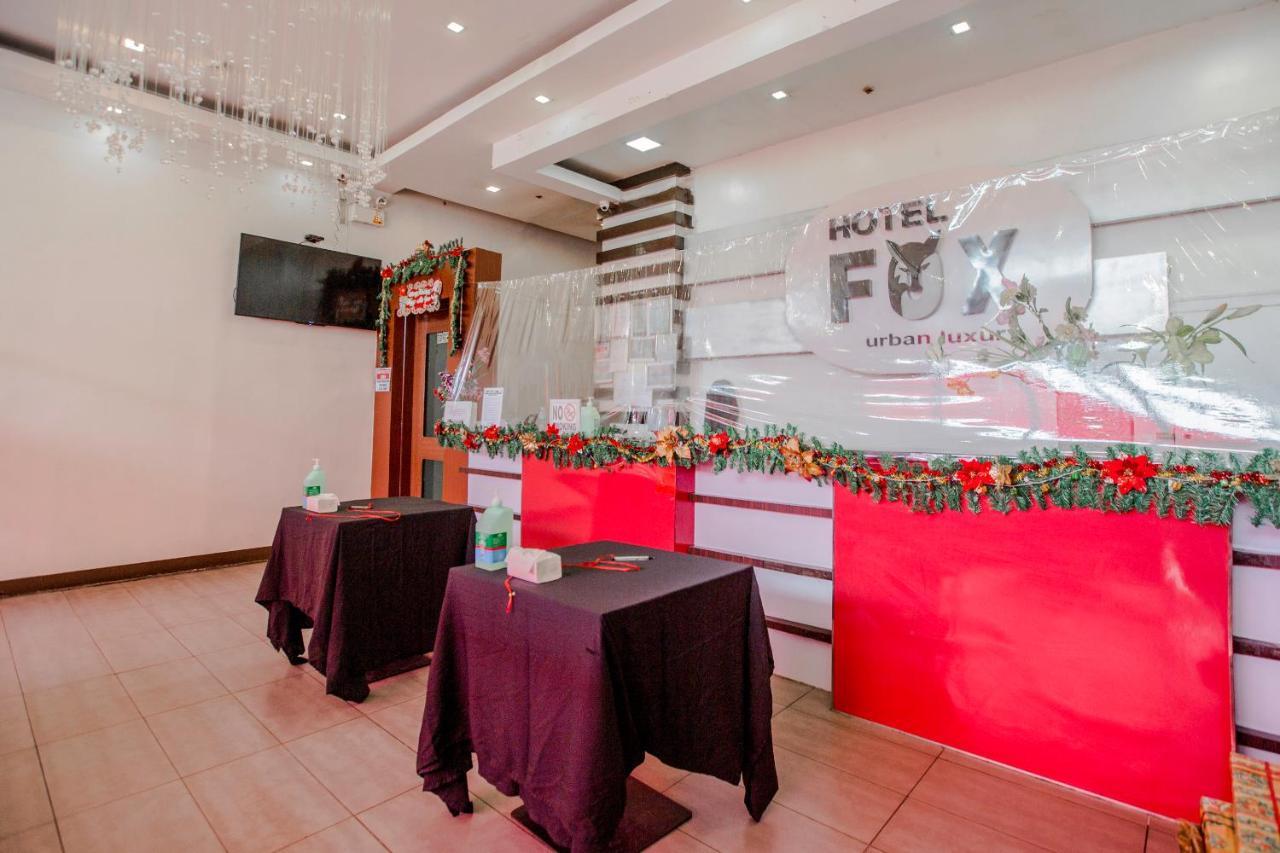 Oyo 637 Fox Hotel Quezon City Exterior photo